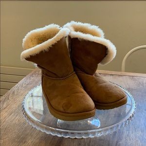 UGG Bailey Botton ll Boot